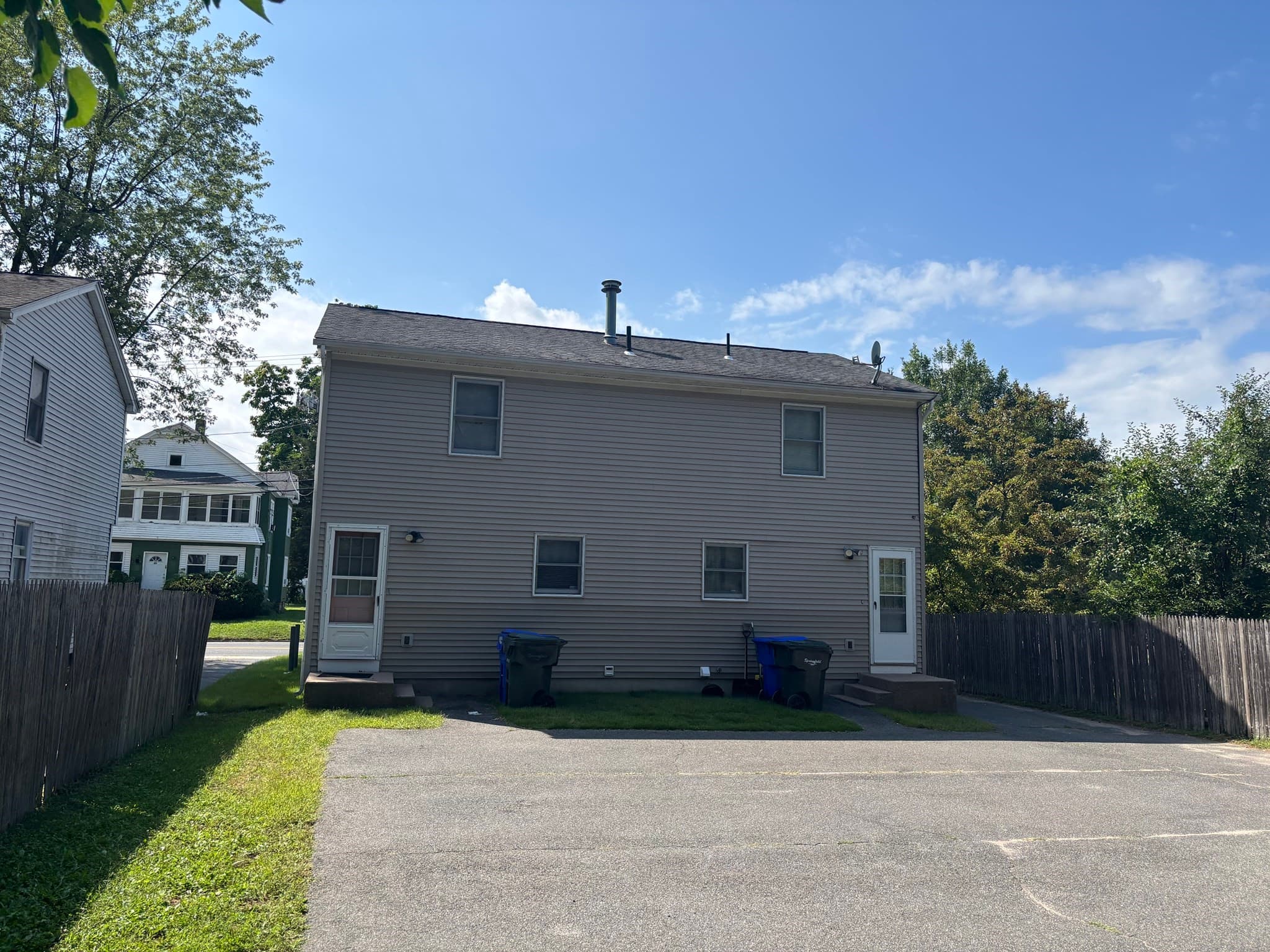 Duplex at 17-19 Slater Ave, Springfield MA 01119, Springfield, photo 5 of 20