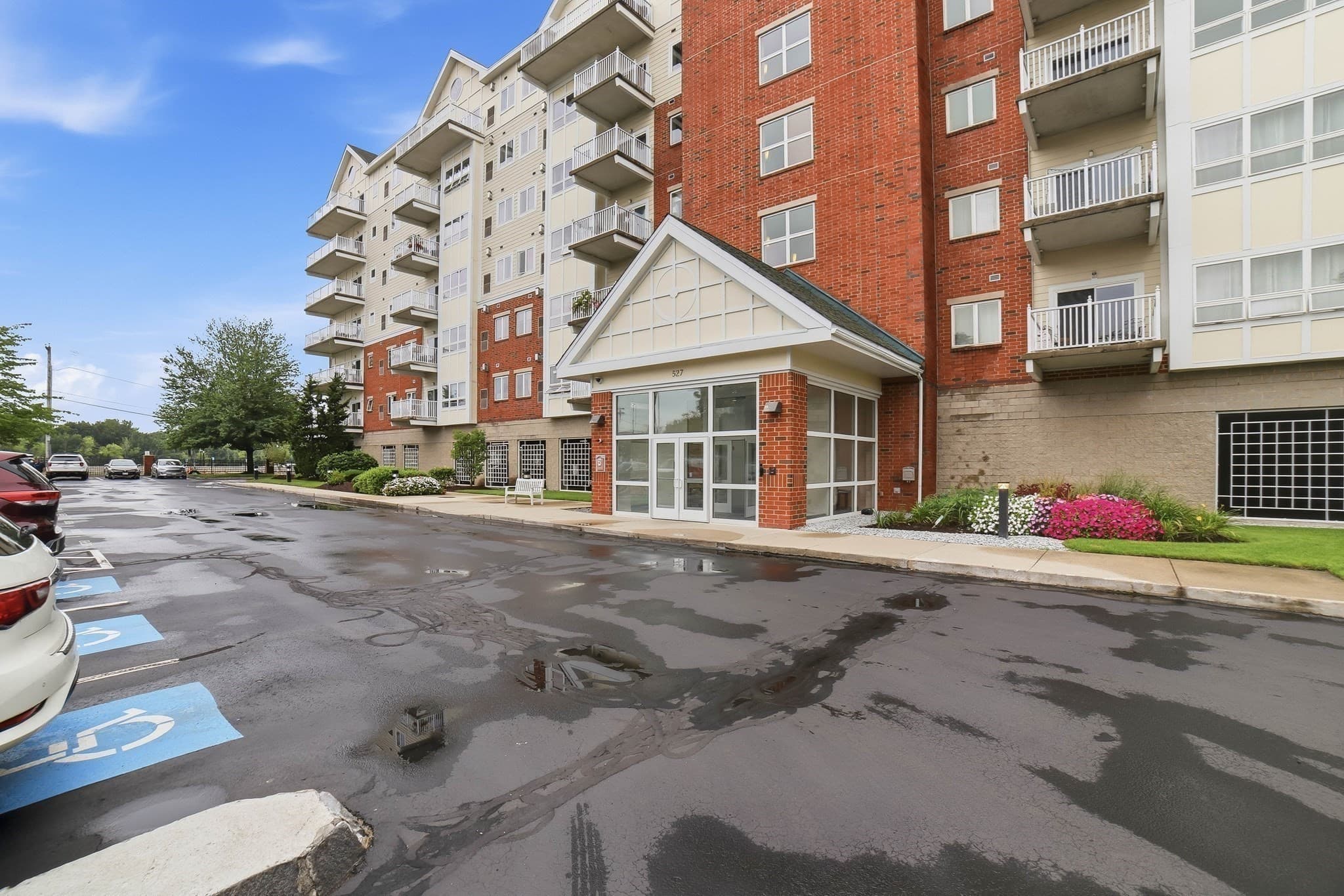 Condominium at 527 Pawtucket Blvd # 608, Lowell MA 01854, photo 17 of 27