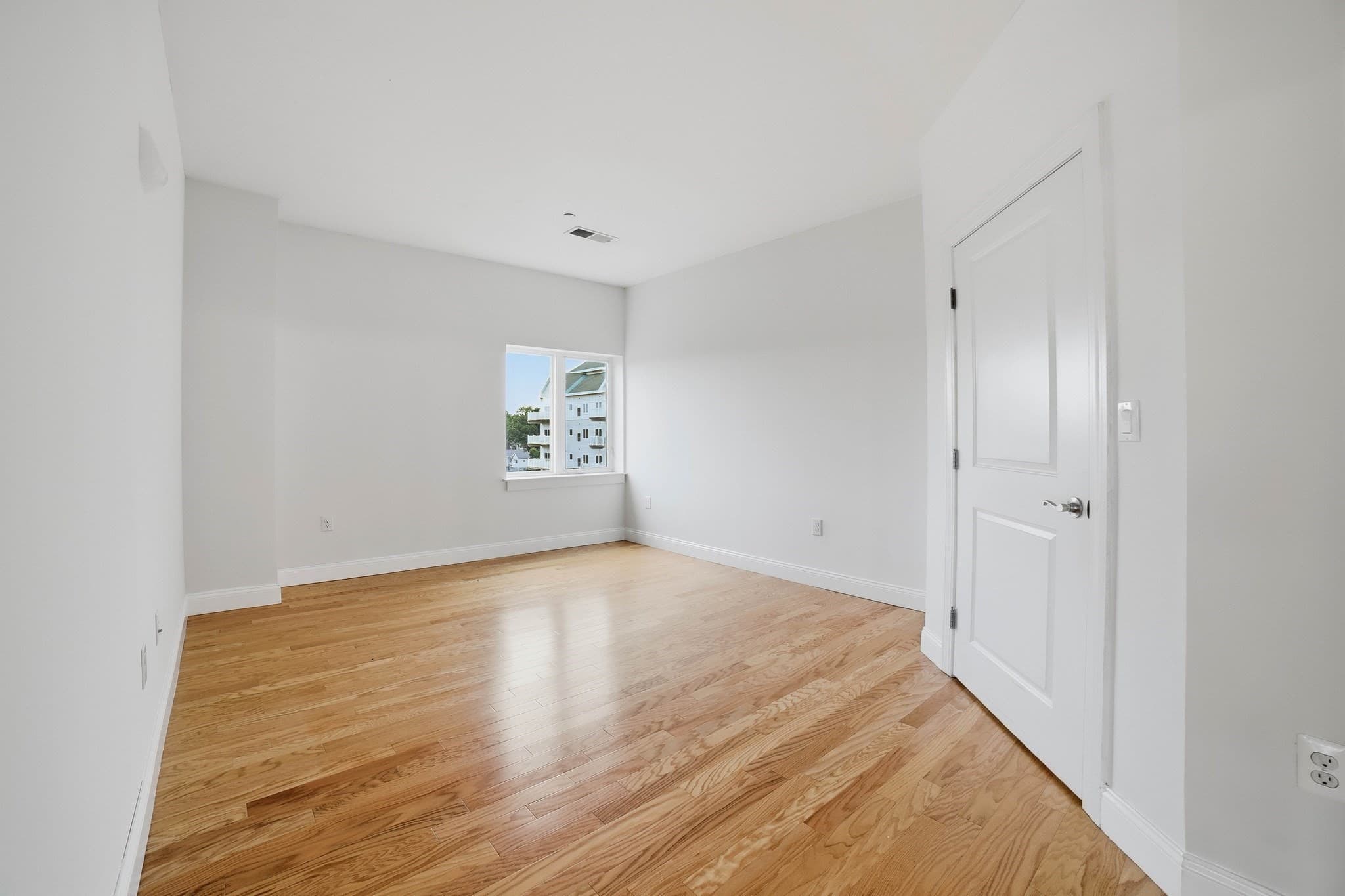 Condominium at 527 Pawtucket Blvd # 608, Lowell MA 01854, photo 10 of 27