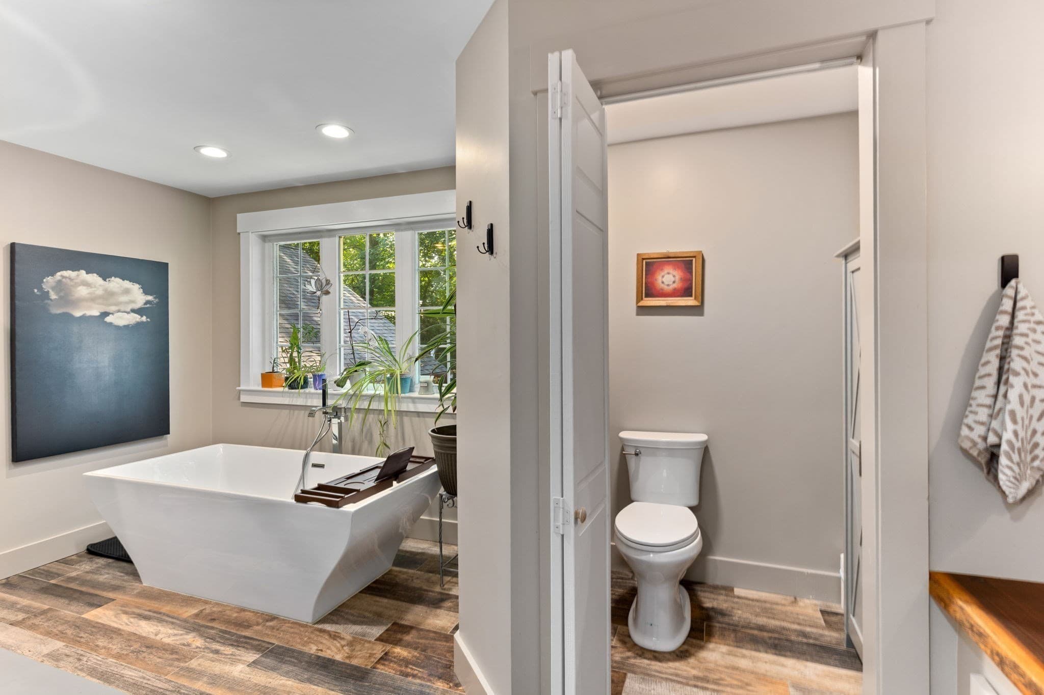 Single Family Residence at 3 Faria Farm Rd, Berkley MA 02779, Berkley, photo 17 of 42