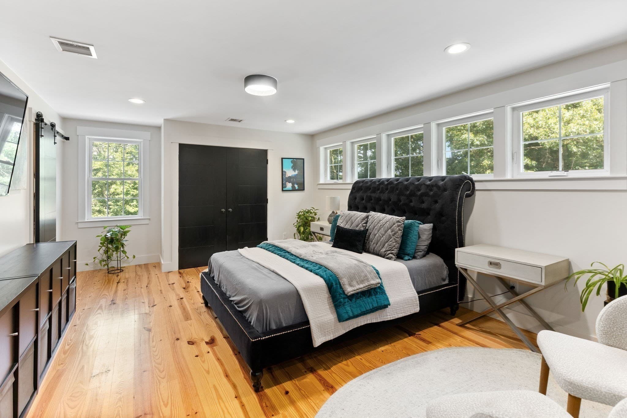 Single Family Residence at 3 Faria Farm Rd, Berkley MA 02779, Berkley, photo 28 of 42