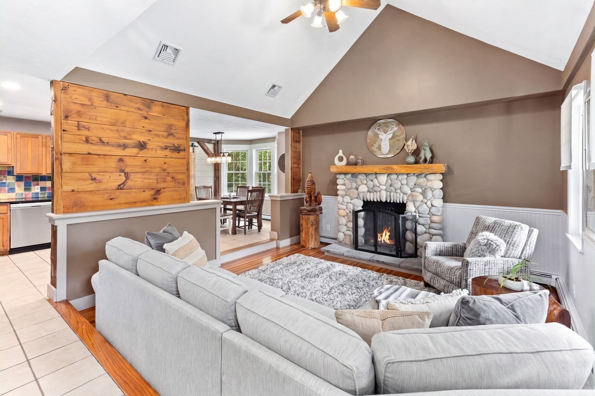 Single Family Residence at 3 Faria Farm Rd, Berkley MA 02779, Berkley, photo 10 of 42