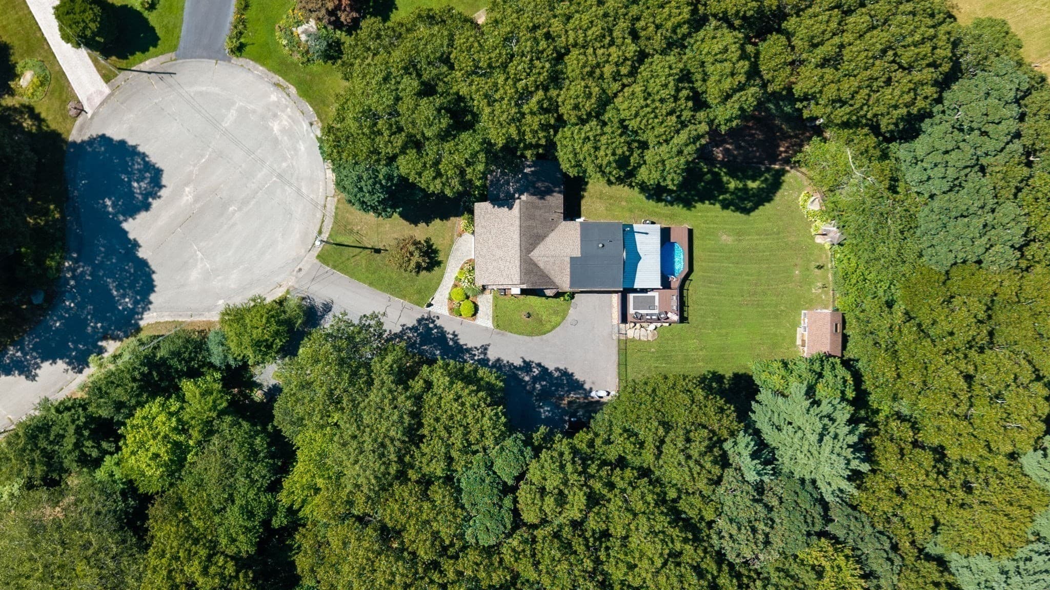 Single Family Residence at 3 Faria Farm Rd, Berkley MA 02779, Berkley, photo 37 of 42