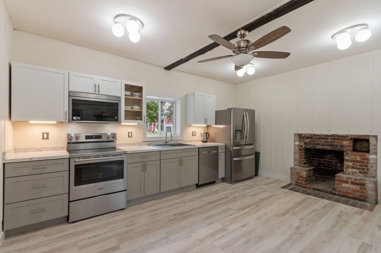 Single Family Residence at 727 Andover, Lowell MA 01852, Lowell, photo 5 of 34