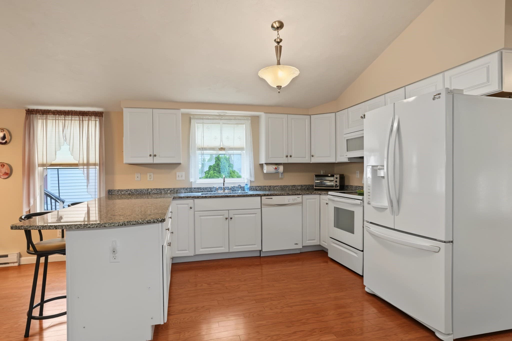 Mobile Home at 27 Sonia Drive, Marlborough MA 01752, Marlborough, photo 3 of 20