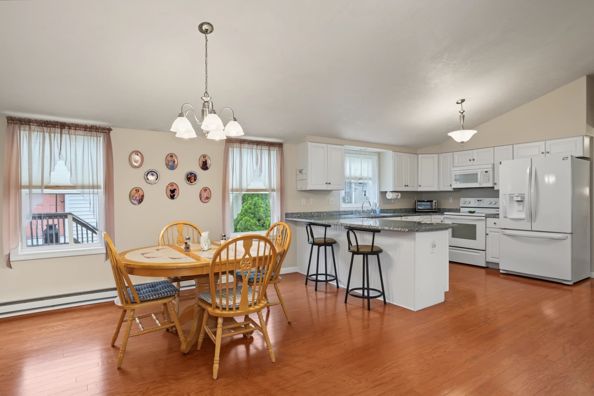 Mobile Home at 27 Sonia Drive, Marlborough MA 01752, Marlborough, photo 4 of 20