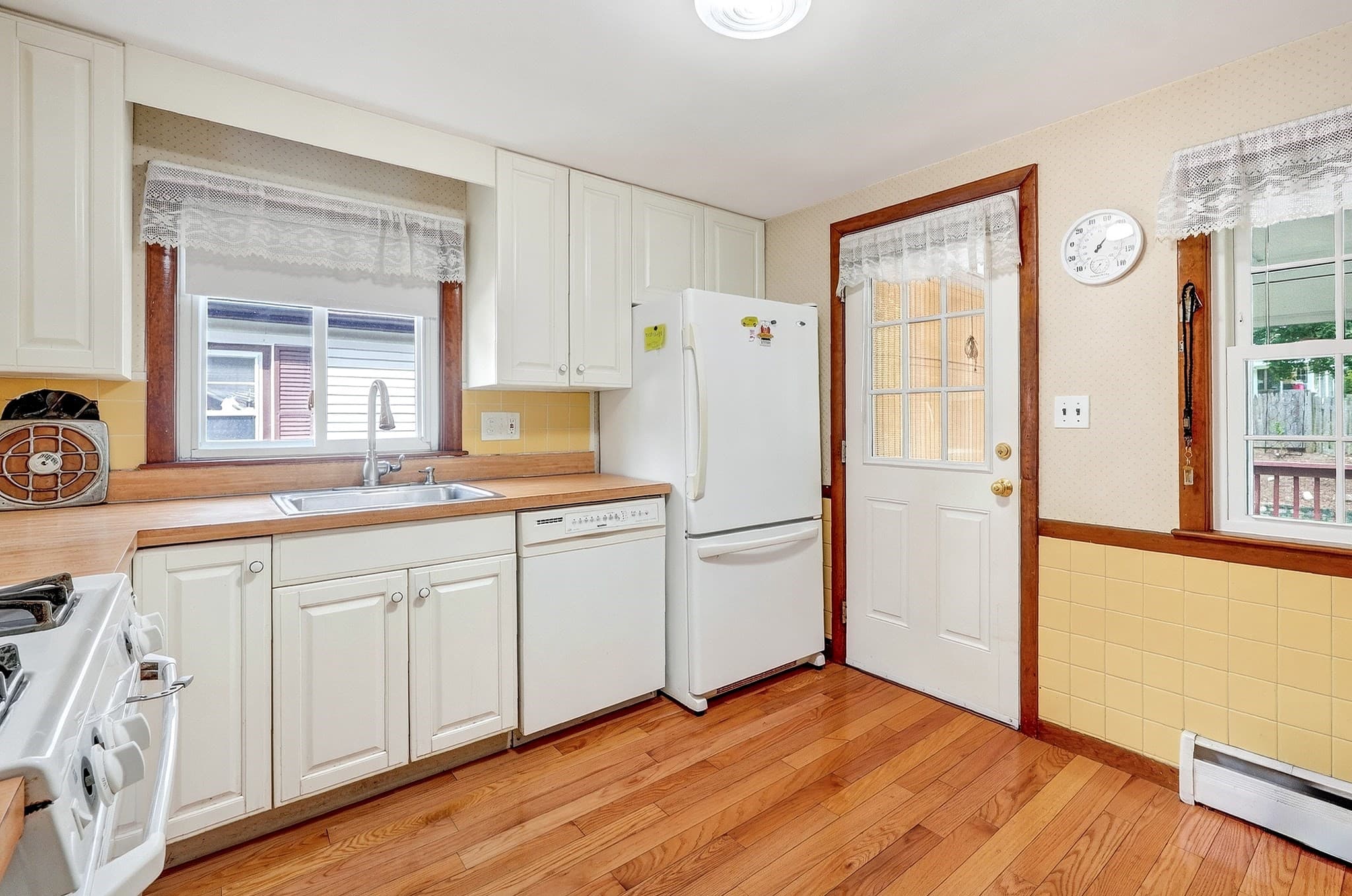 Single Family Residence at 14 Centre Lane, Boston MA 02132, Boston, photo 6 of 37
