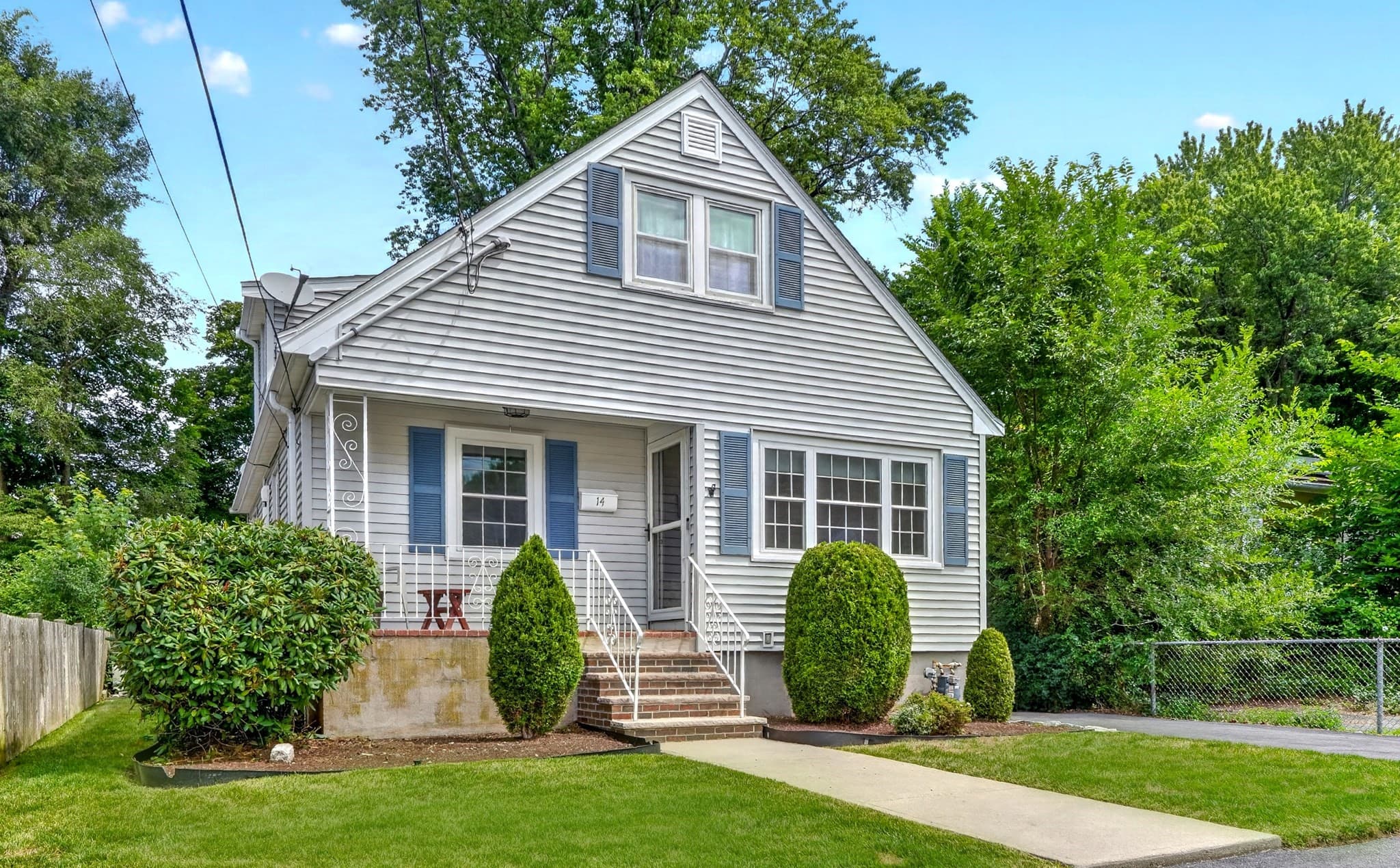 14 Centre Lane, Boston MA 02132