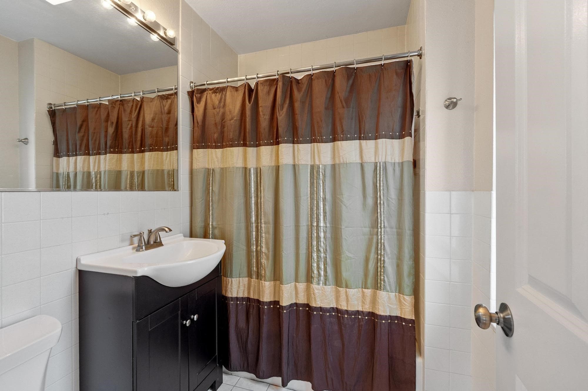 Condominium at 5 Walnut # 5A, Harvard MA 01434, photo 20 of 38