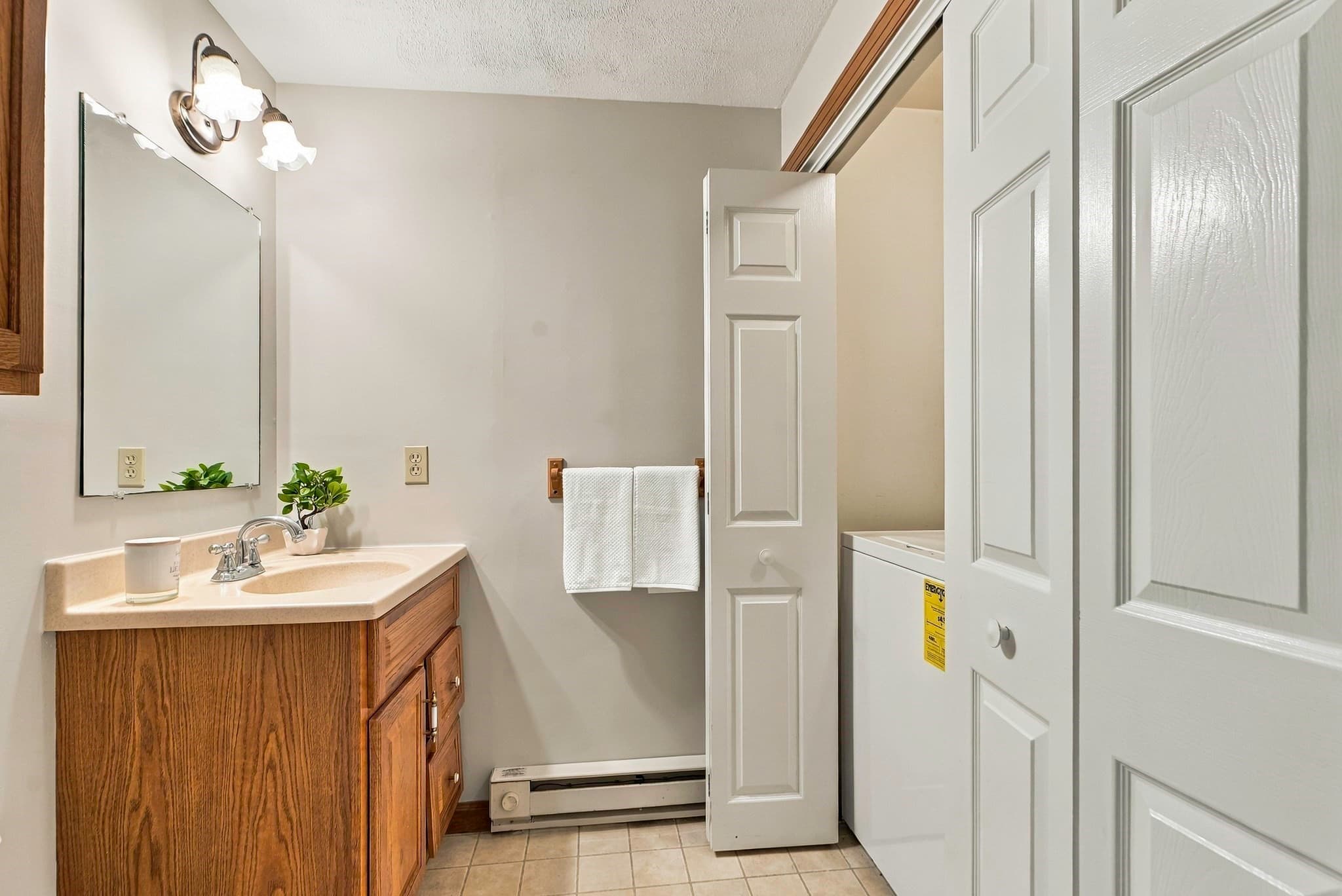 Single Family Residence at 4 Florence Cir, Upton MA 01568, Upton, photo 16 of 42