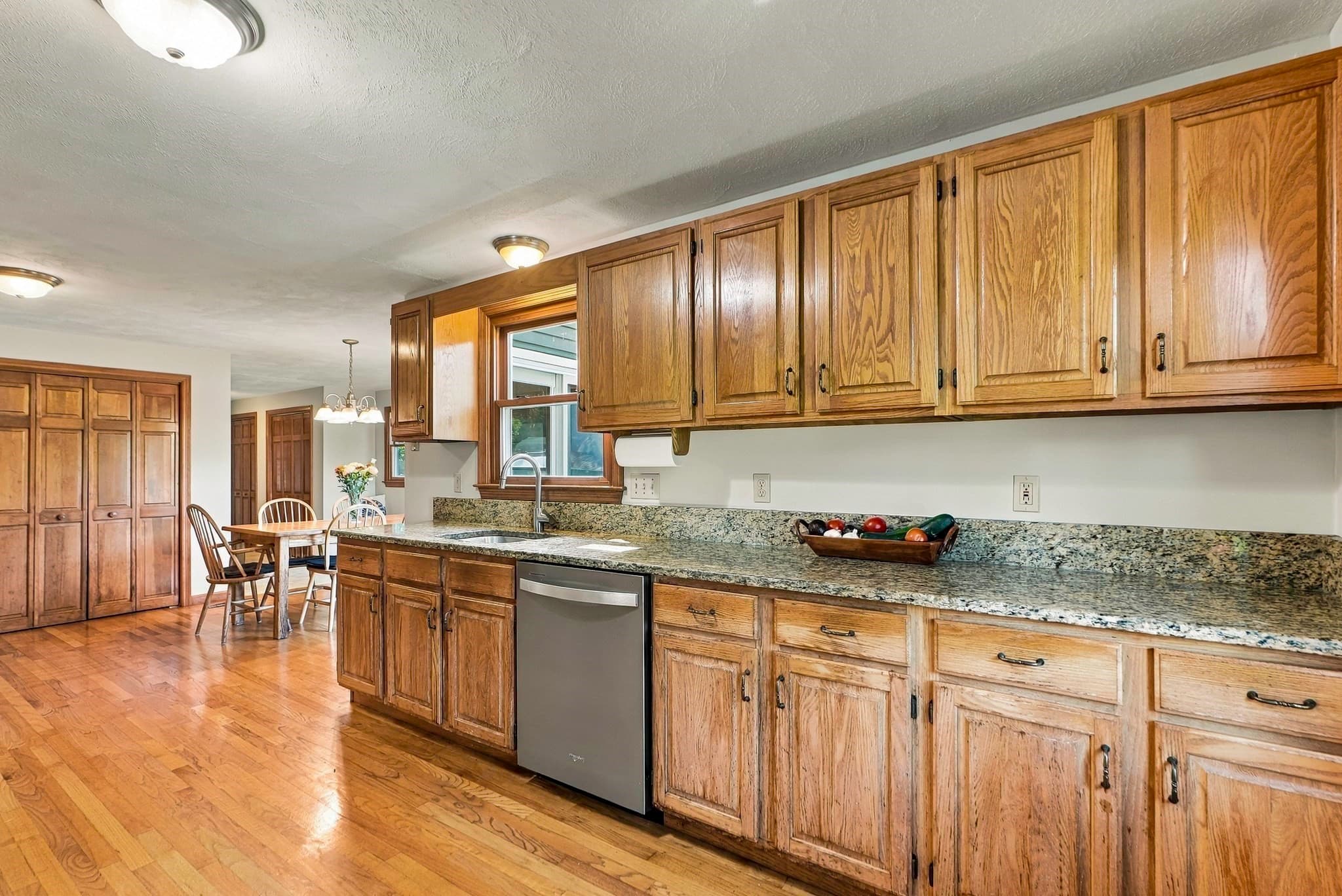Single Family Residence at 4 Florence Cir, Upton MA 01568, Upton, photo 9 of 42