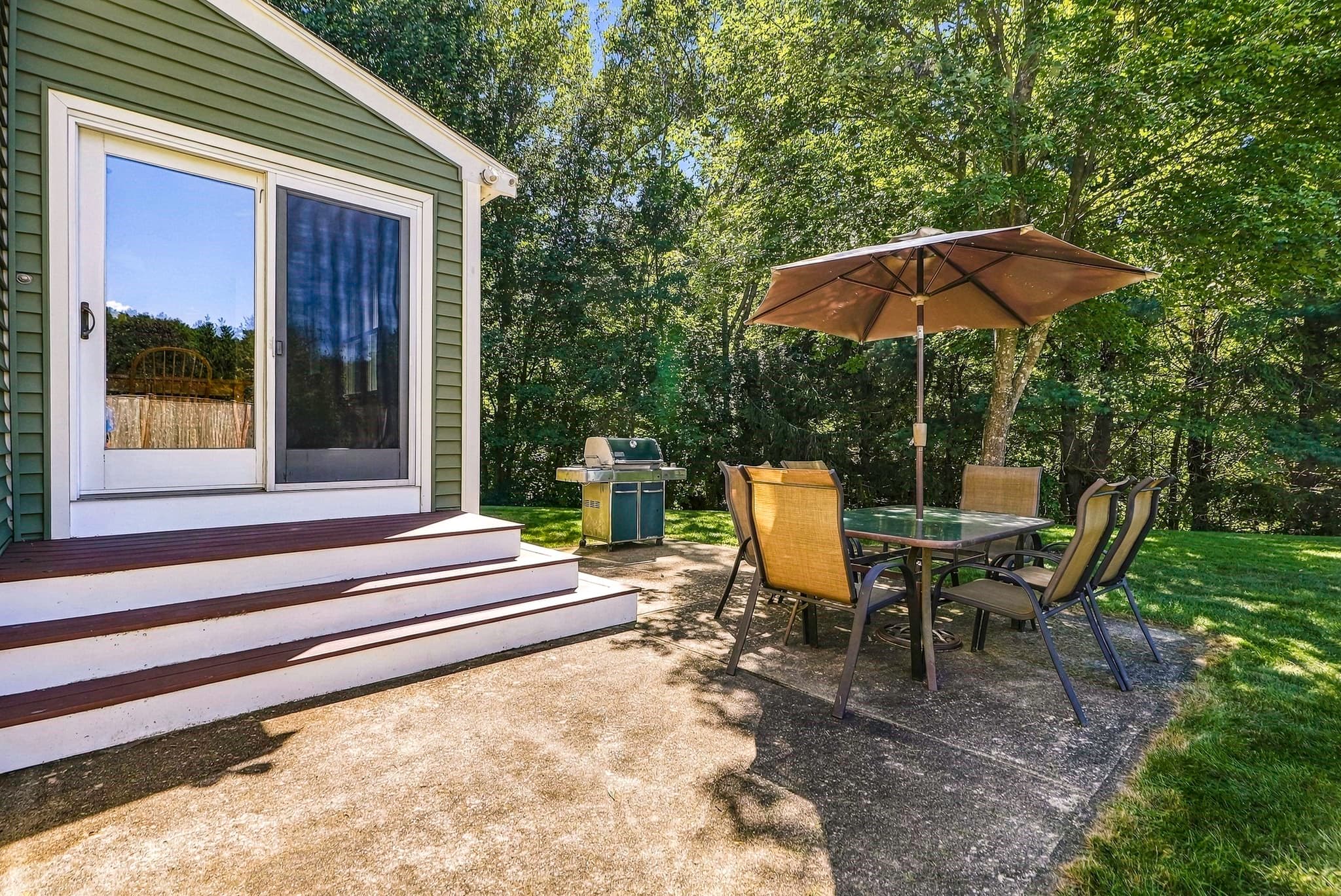 Single Family Residence at 4 Florence Cir, Upton MA 01568, Upton, photo 41 of 42