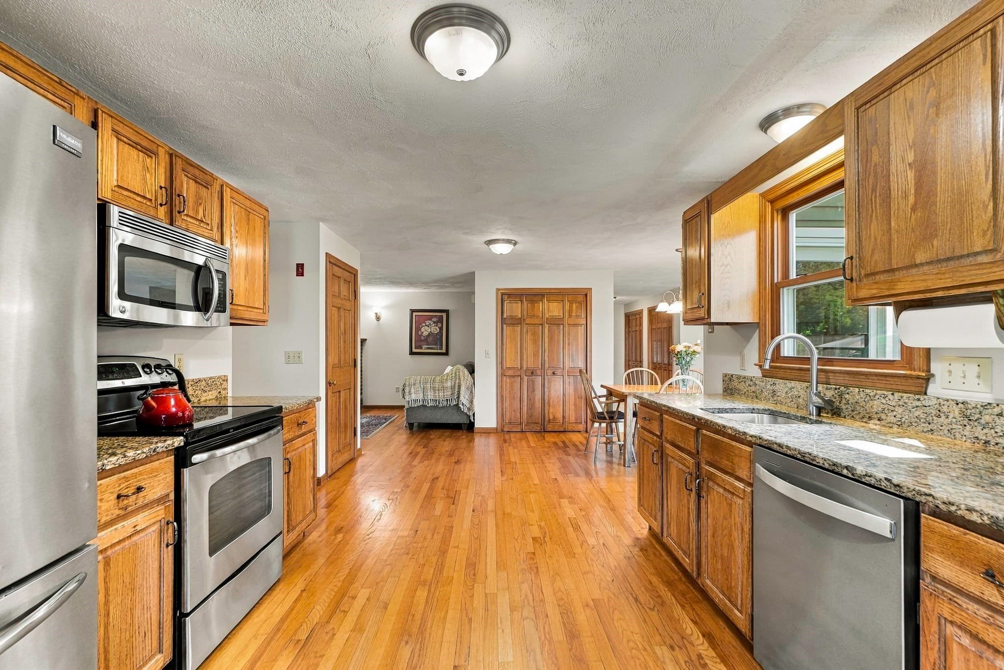 Single Family Residence at 4 Florence Cir, Upton MA 01568, Upton, photo 8 of 42