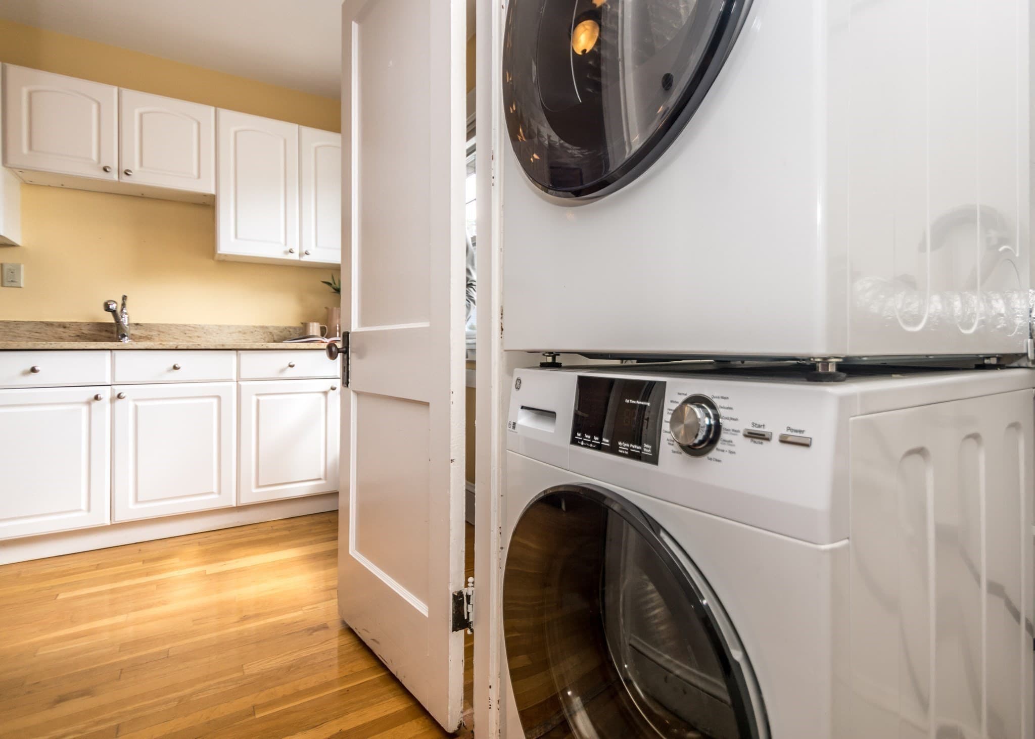 Condominium at 231 Lowell Street # 2, Waltham MA 02453, Waltham, photo 17 of 23