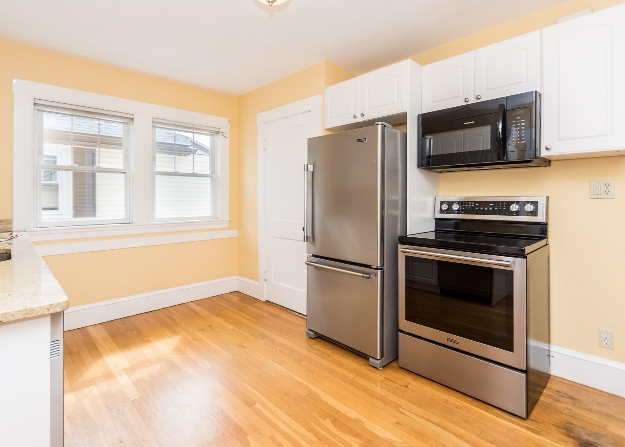 Condominium at 231 Lowell Street # 2, Waltham MA 02453, Waltham, photo 7 of 23