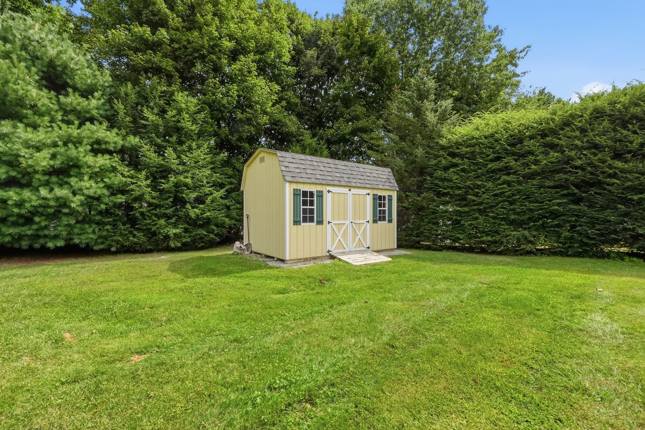 Single Family Residence at 12 Waterman Rd, Auburn MA 01501, Auburn, photo 20 of 24