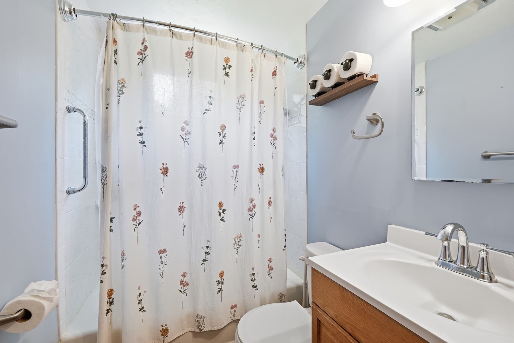 Single Family Residence at 12 Waterman Rd, Auburn MA 01501, Auburn, photo 9 of 24