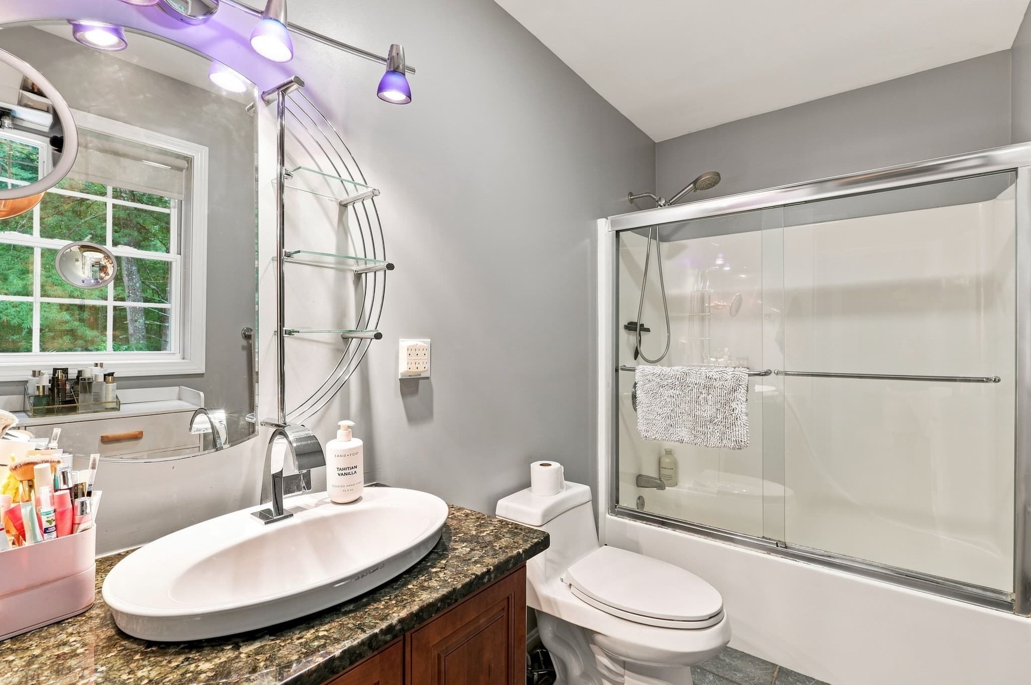 Condominium at 4 Oakes Circle # 4, Millbury MA 01527, Millbury, photo 23 of 32