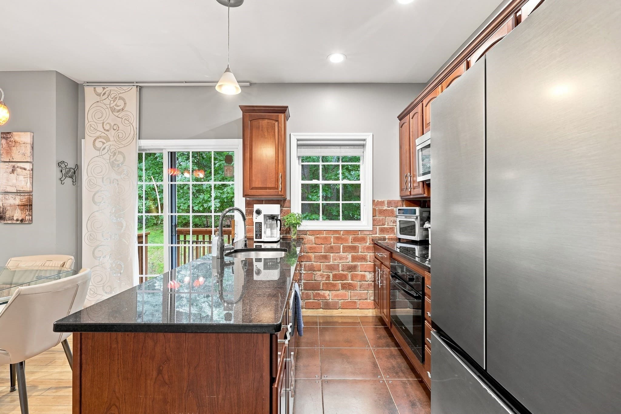 Condominium at 4 Oakes Circle # 4, Millbury MA 01527, Millbury, photo 13 of 32