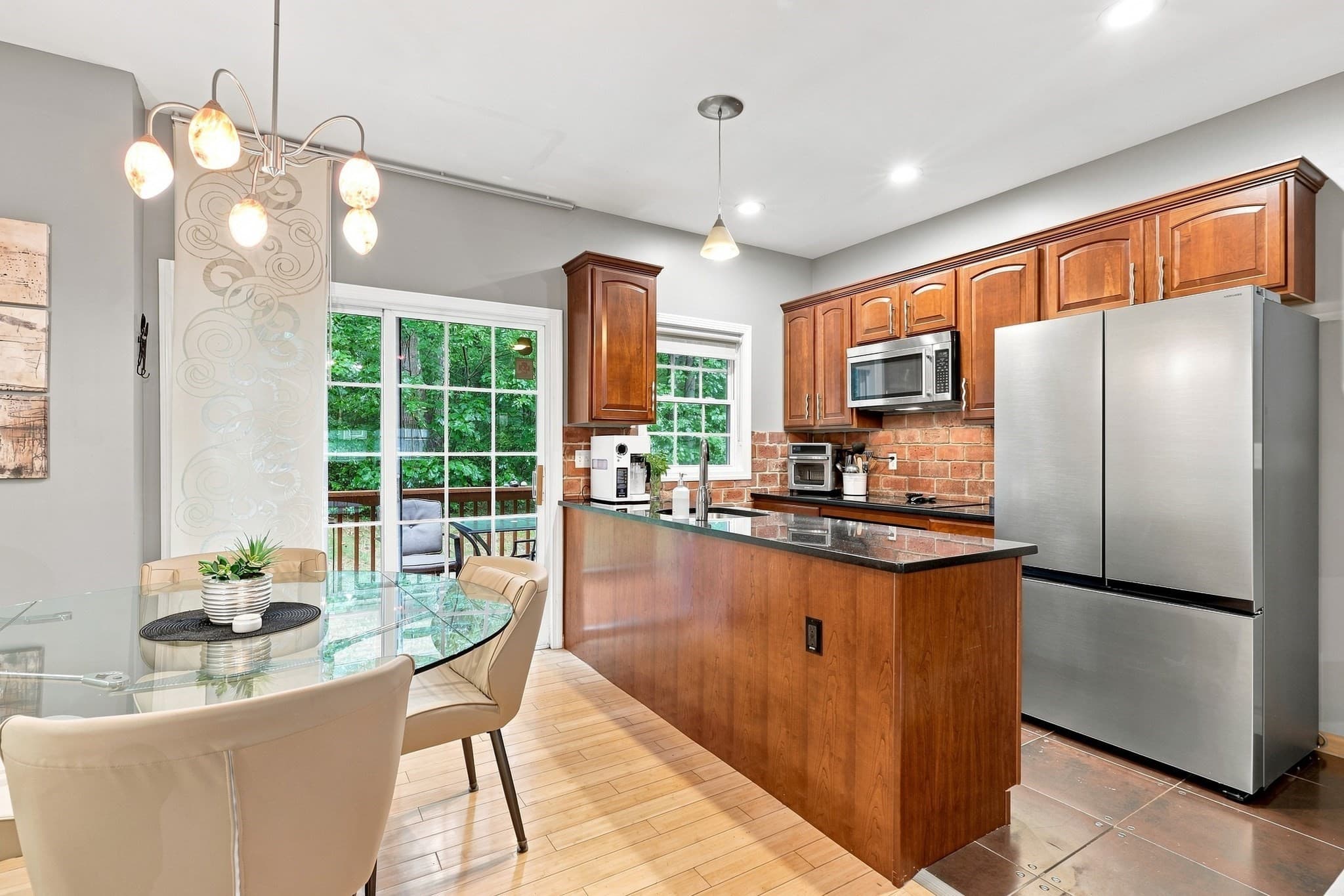Condominium at 4 Oakes Circle # 4, Millbury MA 01527, Millbury, photo 11 of 32