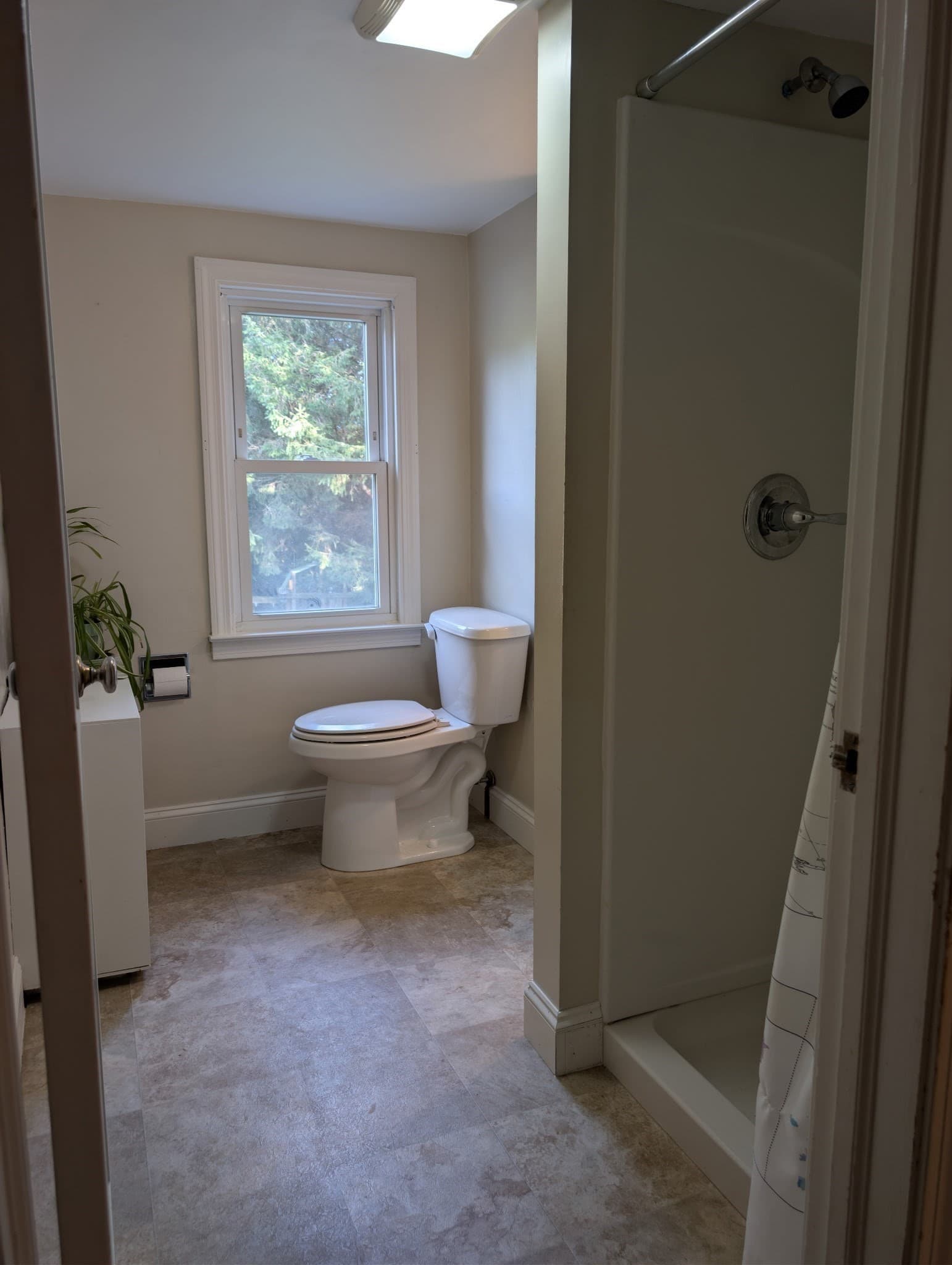 Single Family Residence at 12 Linda St, South Hadley MA 01075, South Hadley, photo 6 of 17