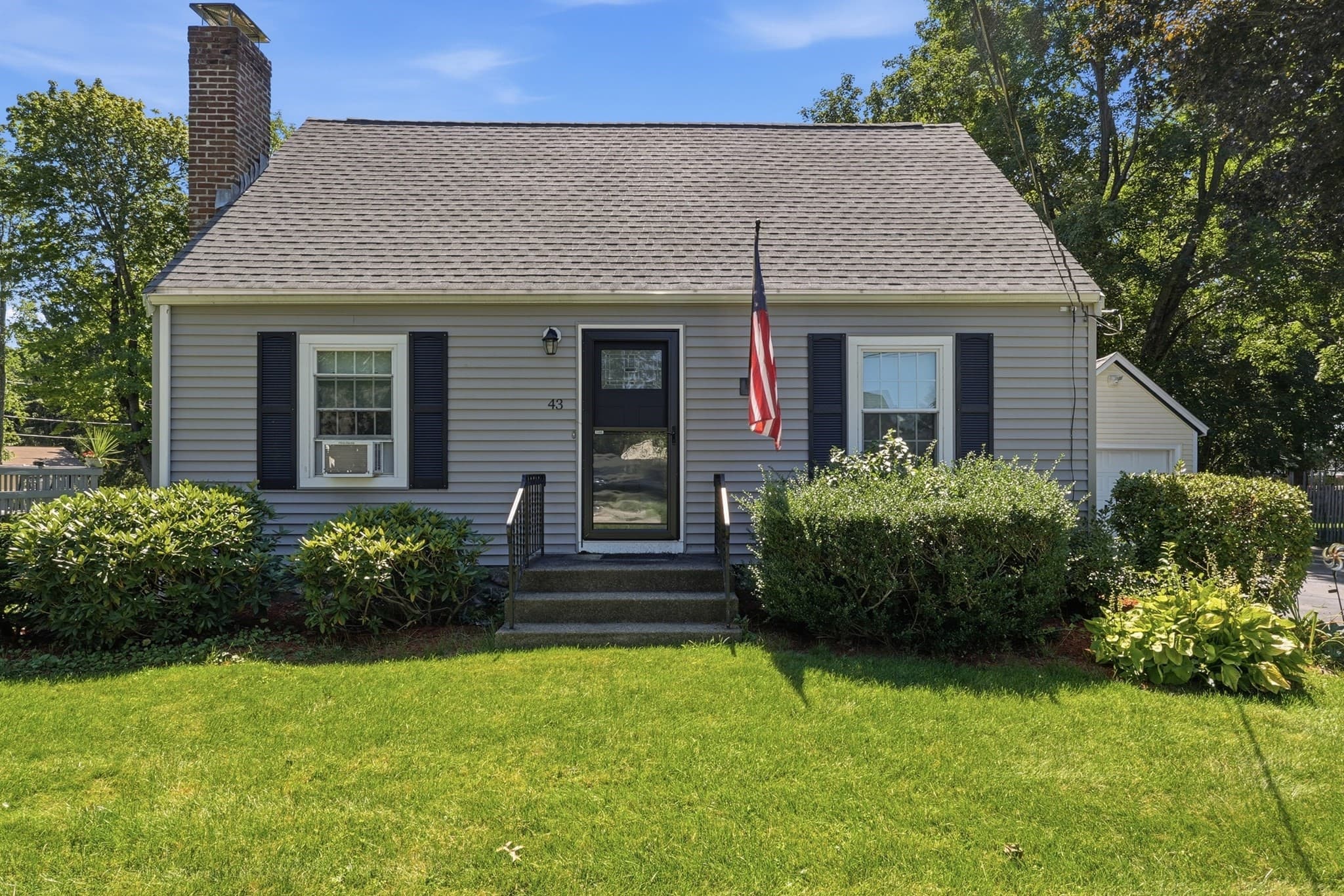 43 Spruce Street, Shrewsbury MA 01545