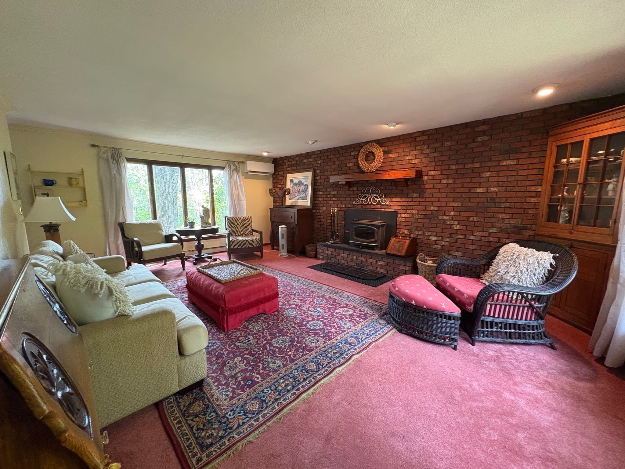 Single Family Residence at 450 Glendale Rd, Wilbraham MA 01095, Wilbraham, photo 5 of 39