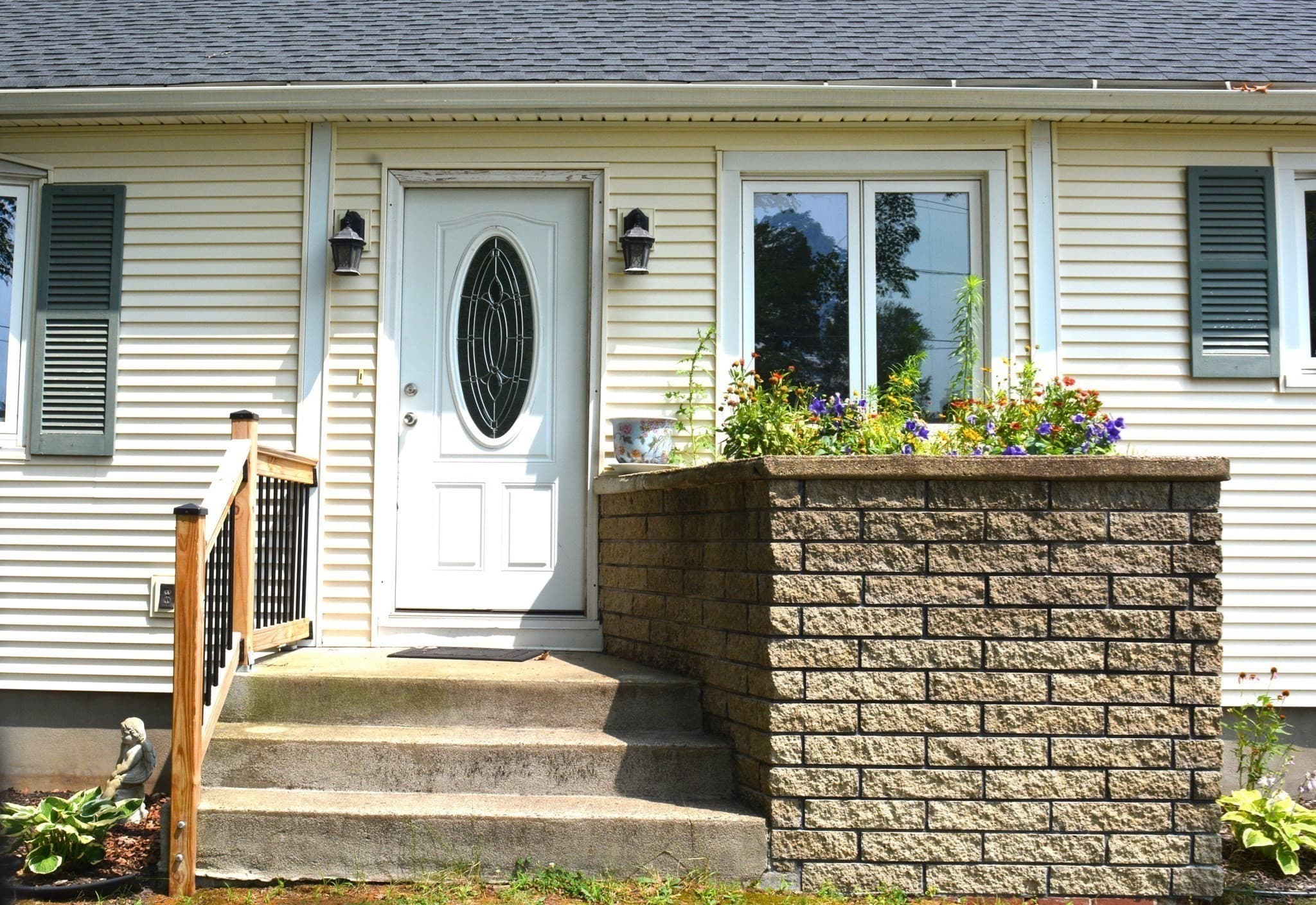 Single Family Residence at 18 Highland Park Drive, West Springfield MA 01089, West Springfield, photo 35 of 36
