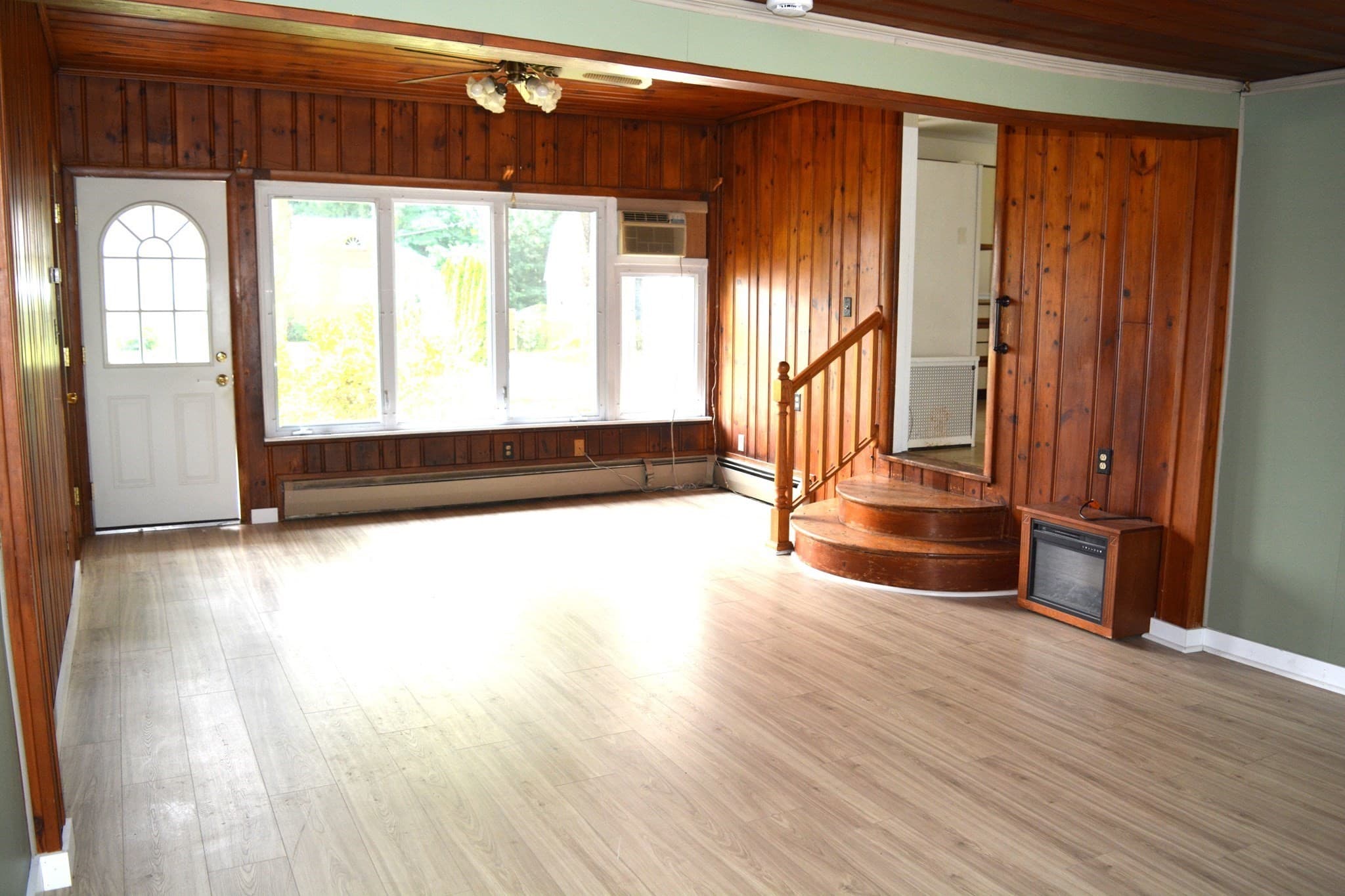 Single Family Residence at 18 Highland Park Drive, West Springfield MA 01089, West Springfield, photo 8 of 36