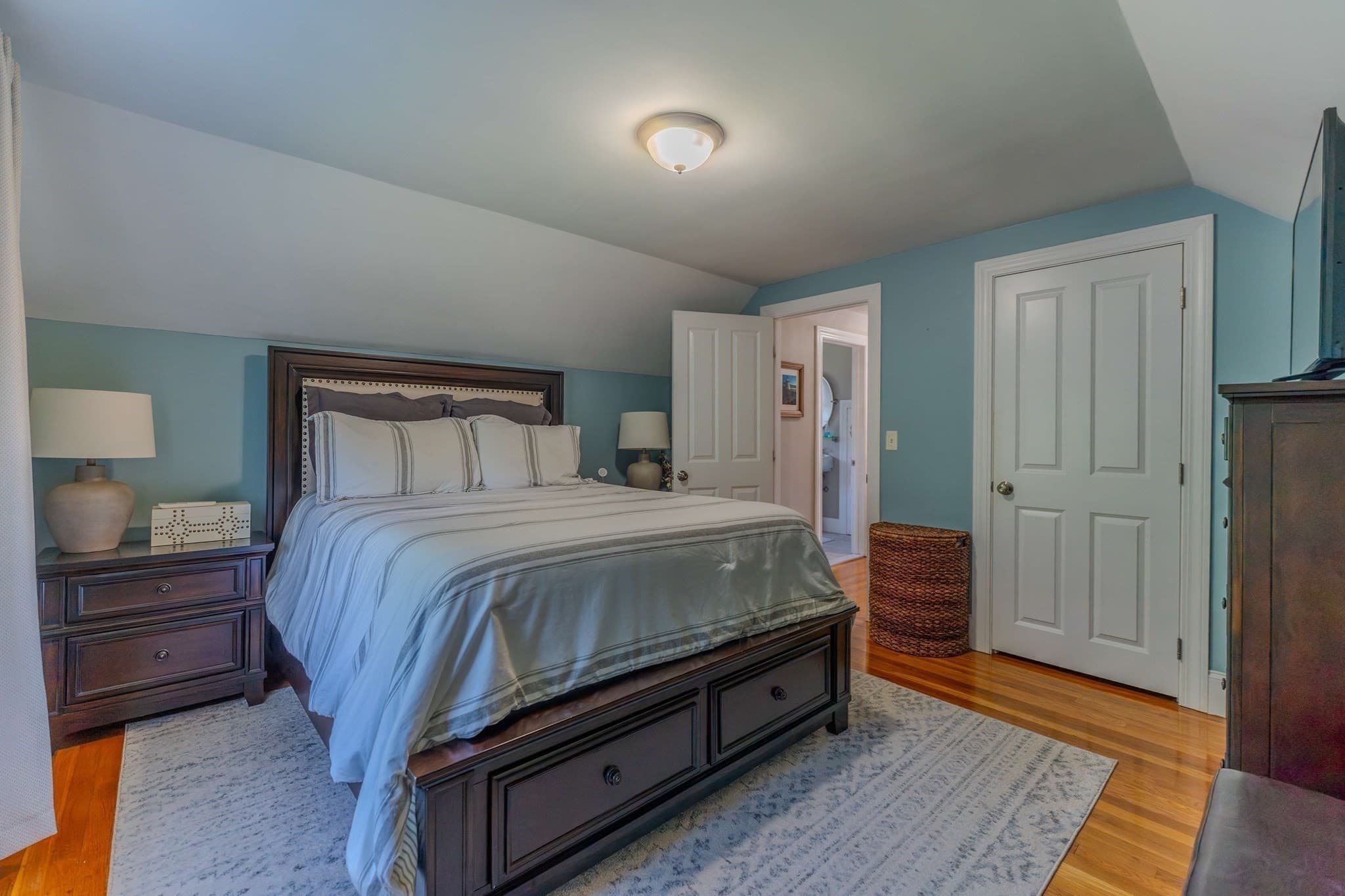 Single Family Residence at 282 Longhill Ave, Somerset MA 02726, Somerset, photo 16 of 35