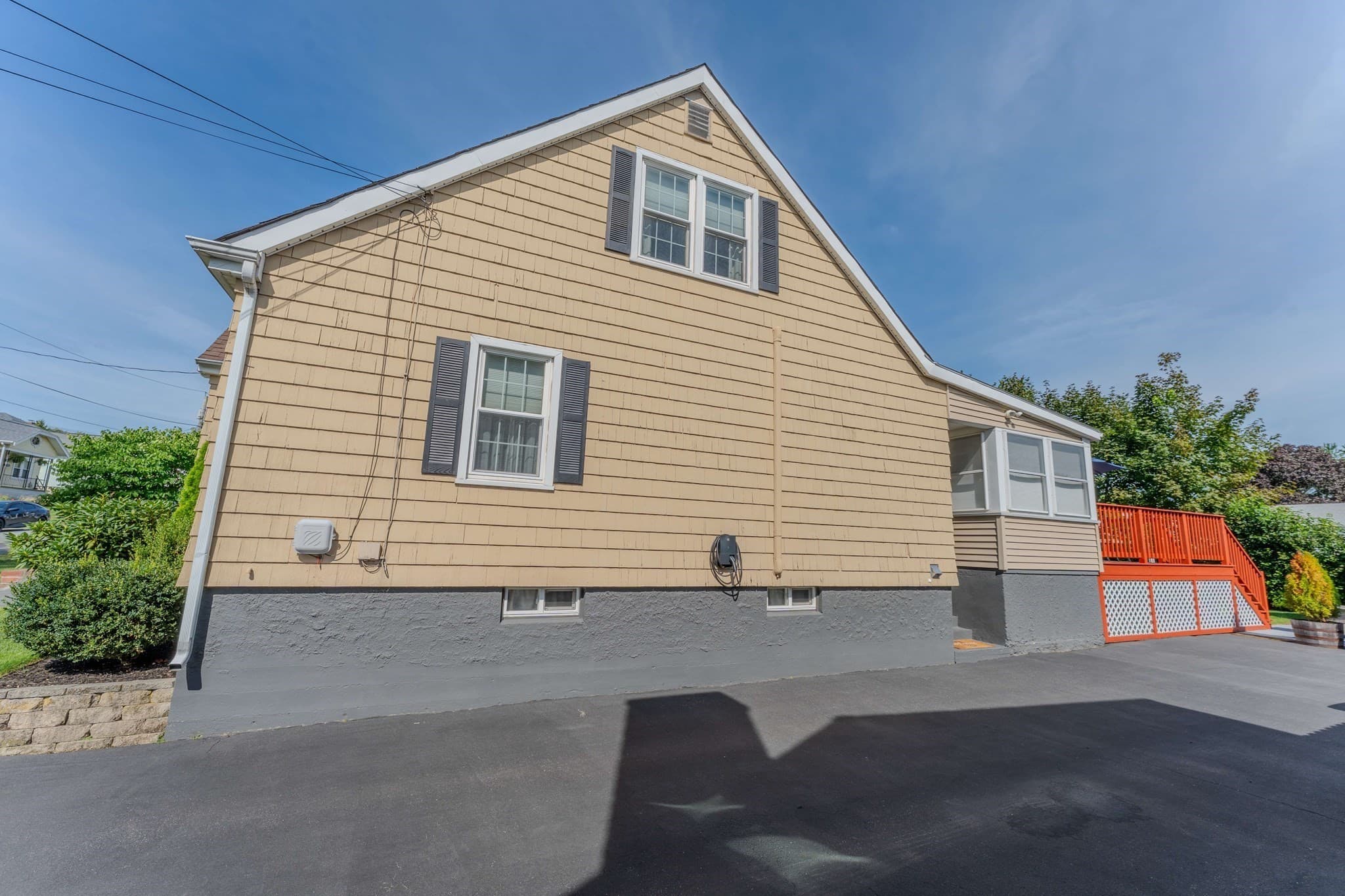 Single Family Residence at 282 Longhill Ave, Somerset MA 02726, Somerset, photo 32 of 35