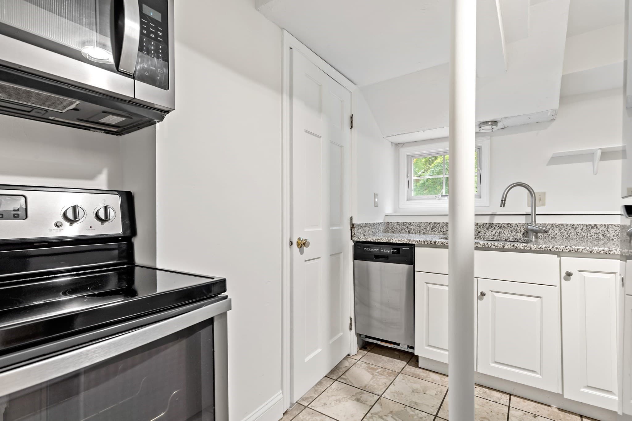 Single Family Residence at 18 Dinahs Way, Wareham MA 02571, Wareham, photo 37 of 42