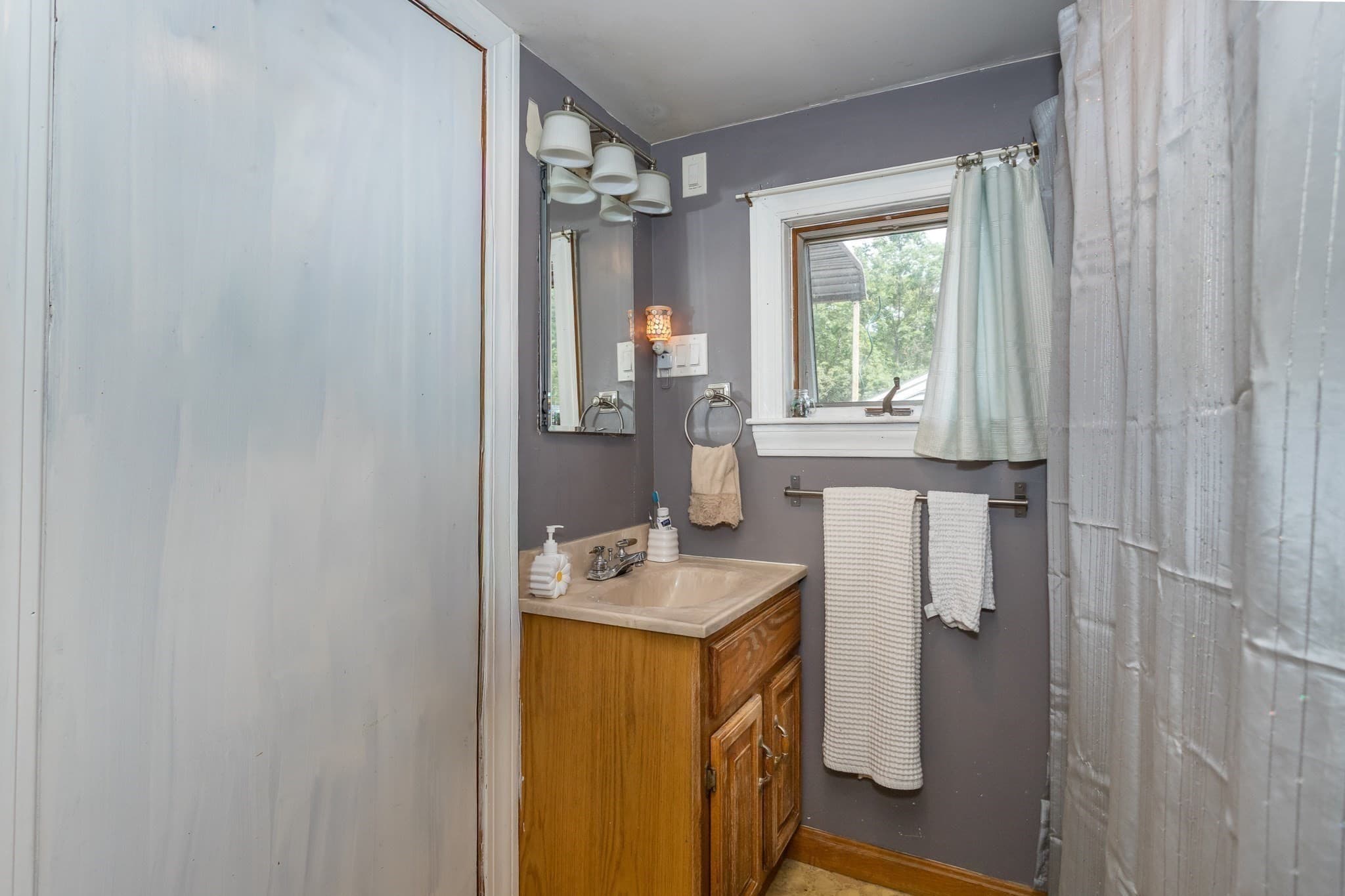 Single Family Residence at 20 Crest Ave, Weymouth MA 02189, Weymouth, photo 14 of 16