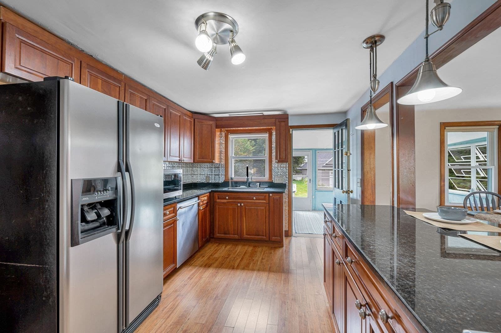 Single Family Residence at 16 Central St, Wakefield MA 01880, photo 9 of 37