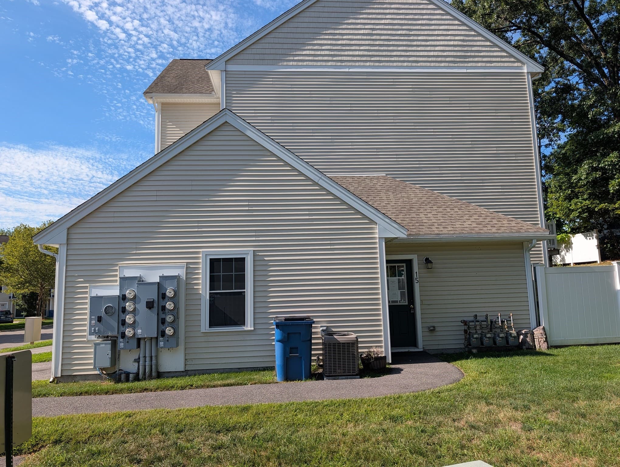 Condominium at 15 Bennett St # 15, Nashua NH 03064, Nashua, photo 2 of 17
