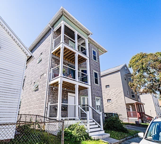3 Family at 15 Sigel St, Worcester MA 01610, Worcester, photo 2 of 35