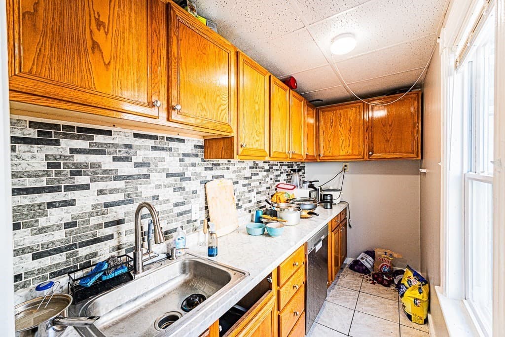3 Family at 15 Sigel St, Worcester MA 01610, Worcester, photo 26 of 35