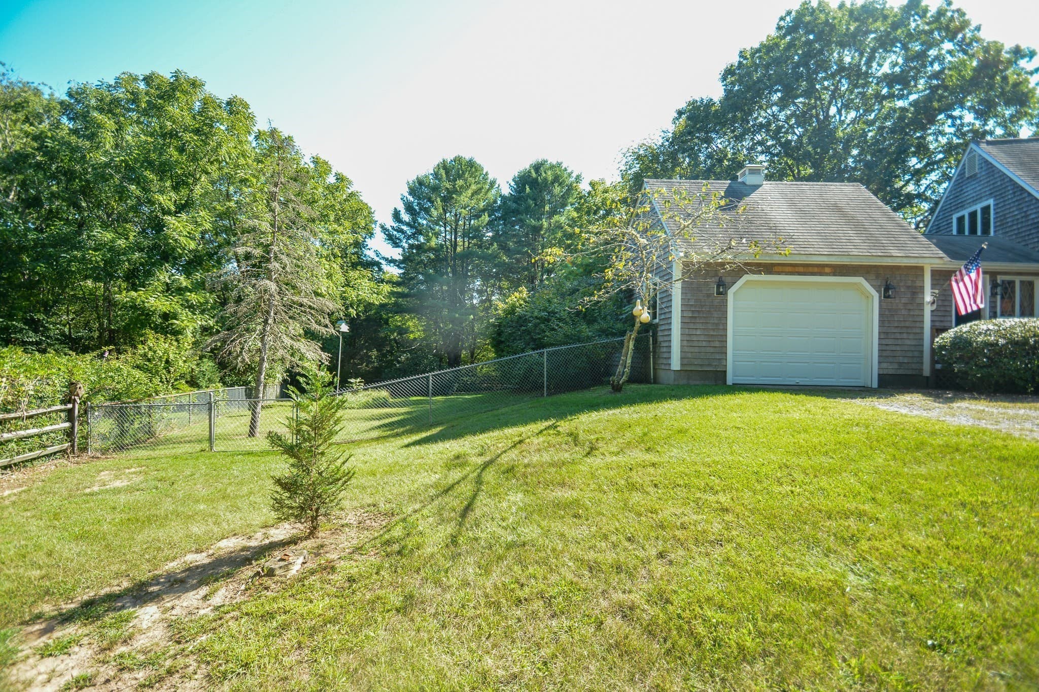 Single Family Residence at 18 Town Landing Rd, Berkley MA 02779, Berkley, photo 2 of 42