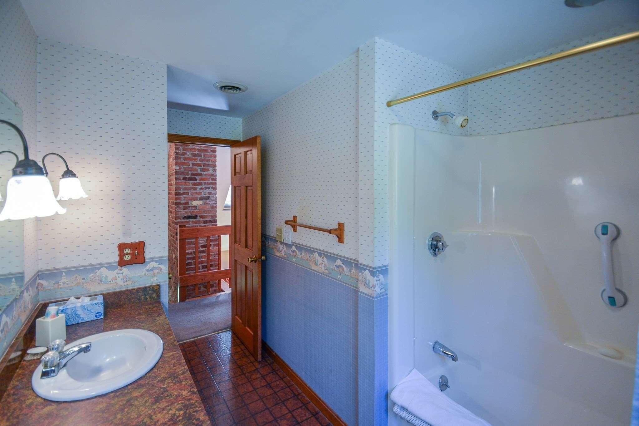 Single Family Residence at 18 Town Landing Rd, Berkley MA 02779, Berkley, photo 31 of 42