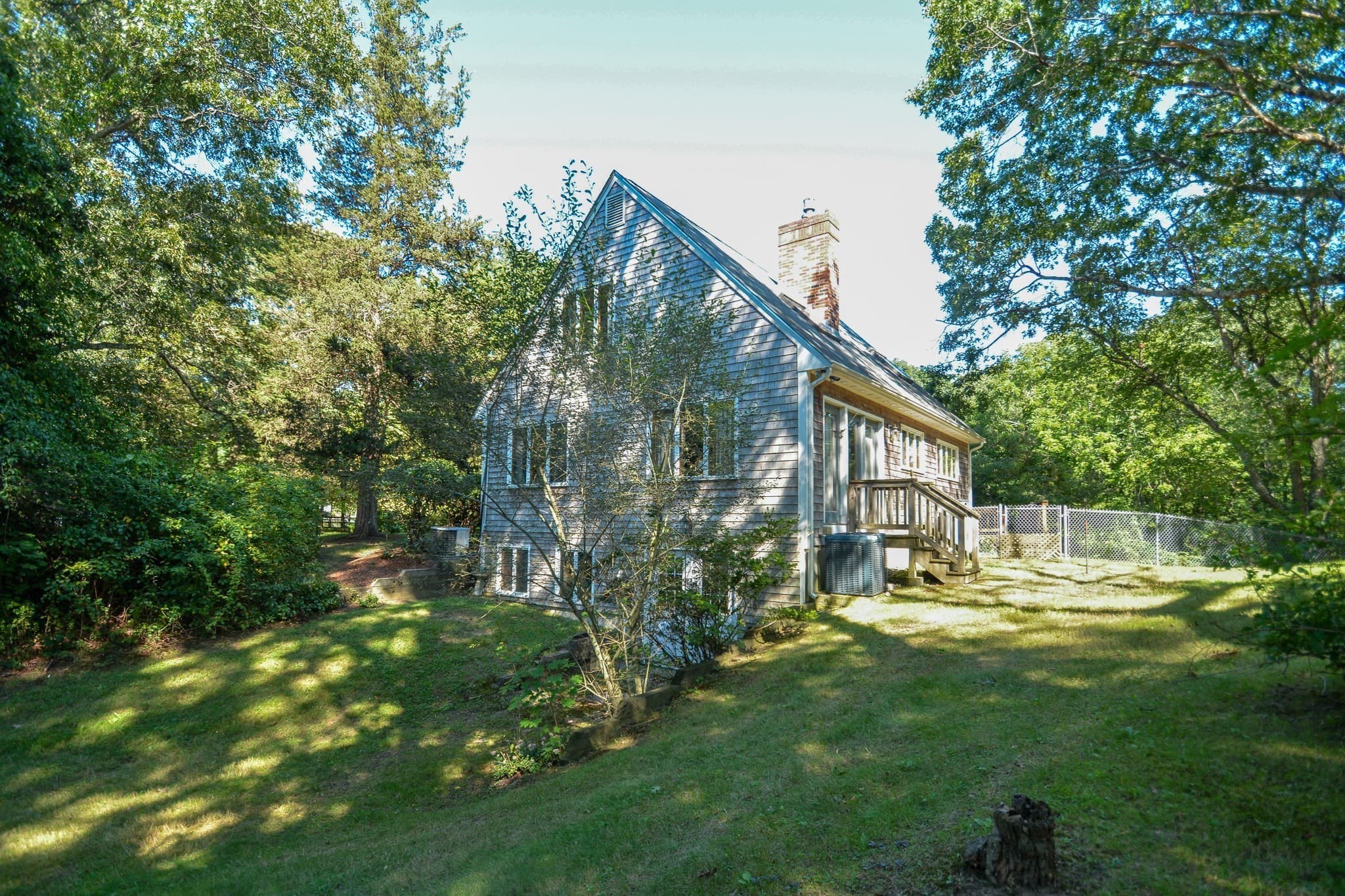 Single Family Residence at 18 Town Landing Rd, Berkley MA 02779, Berkley, photo 4 of 42