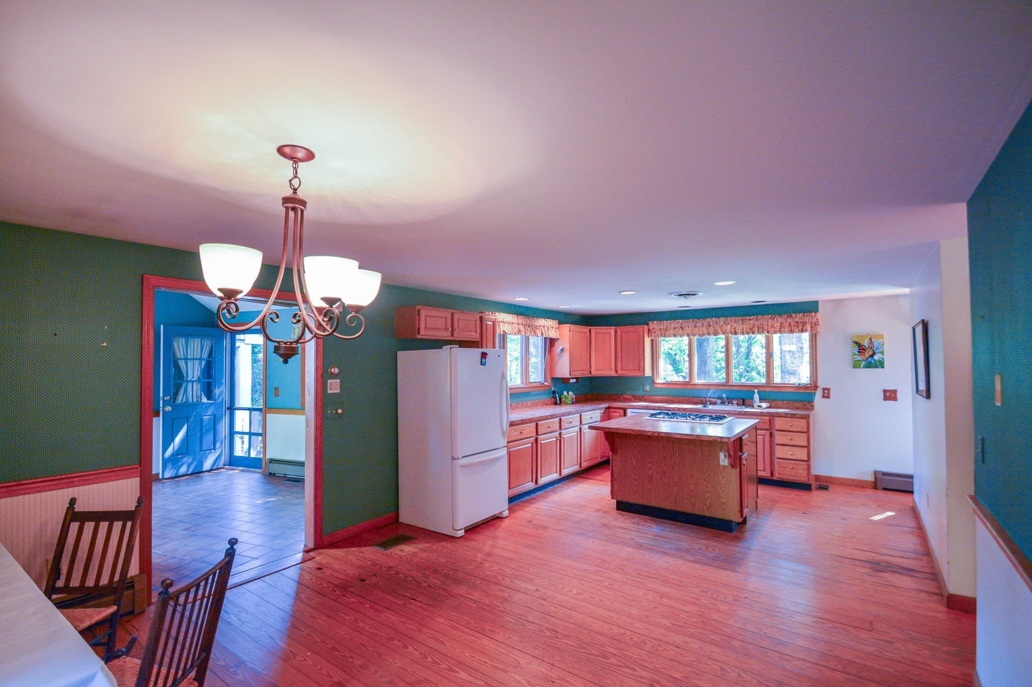 Single Family Residence at 18 Town Landing Rd, Berkley MA 02779, Berkley, photo 21 of 42