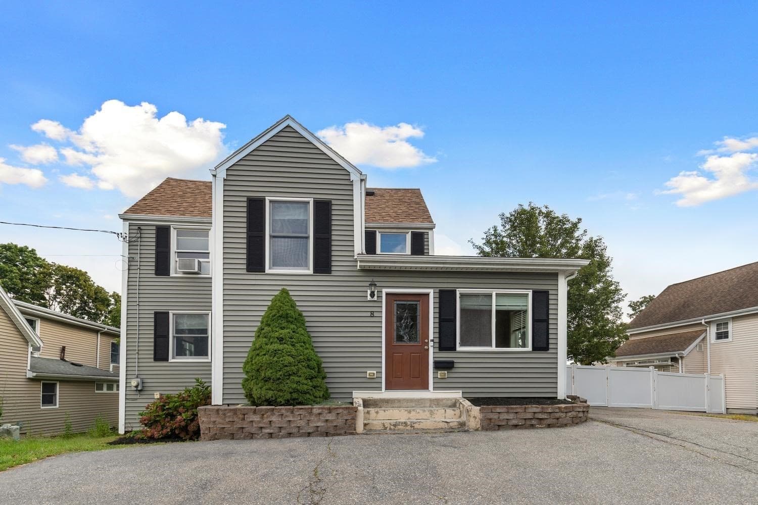 8 Herbert St, Wakefield MA 01880