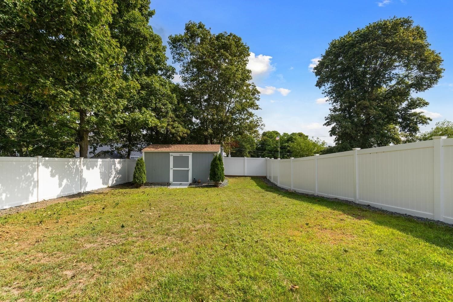 Single Family Residence at 8 Herbert St, Wakefield MA 01880, photo 28 of 30