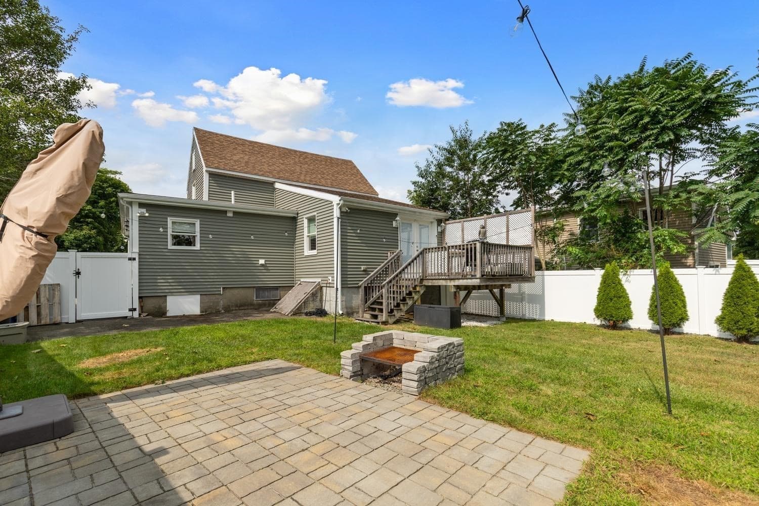 Single Family Residence at 8 Herbert St, Wakefield MA 01880, photo 25 of 30