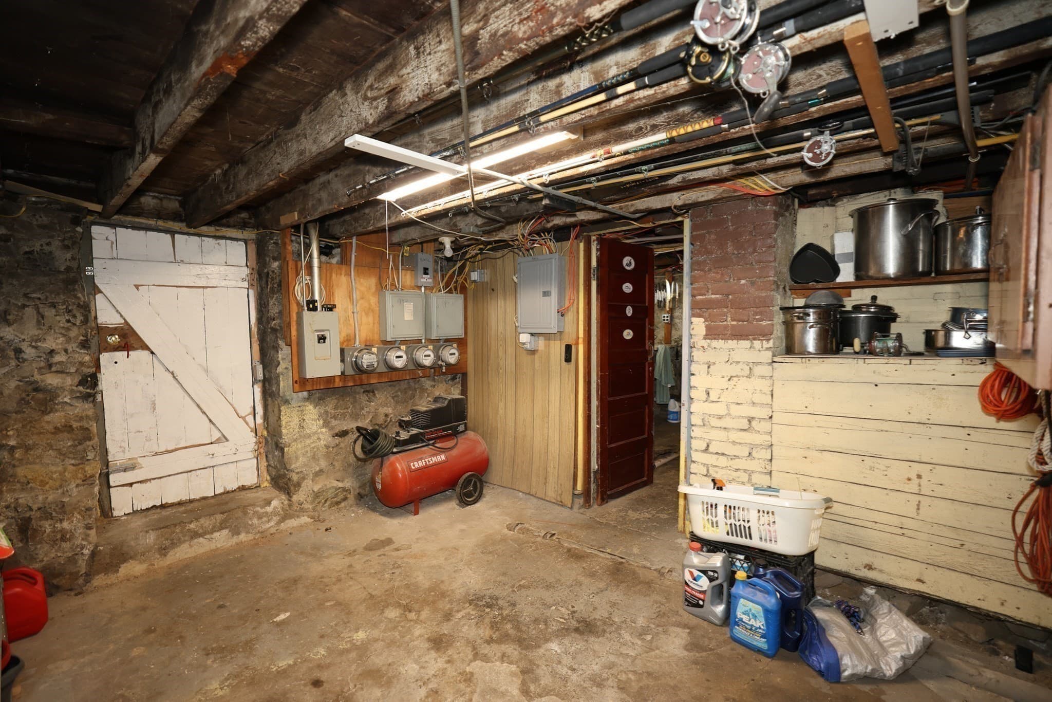 4 Family at 137-139 West St, Malden MA 02148, Malden, photo 41 of 42