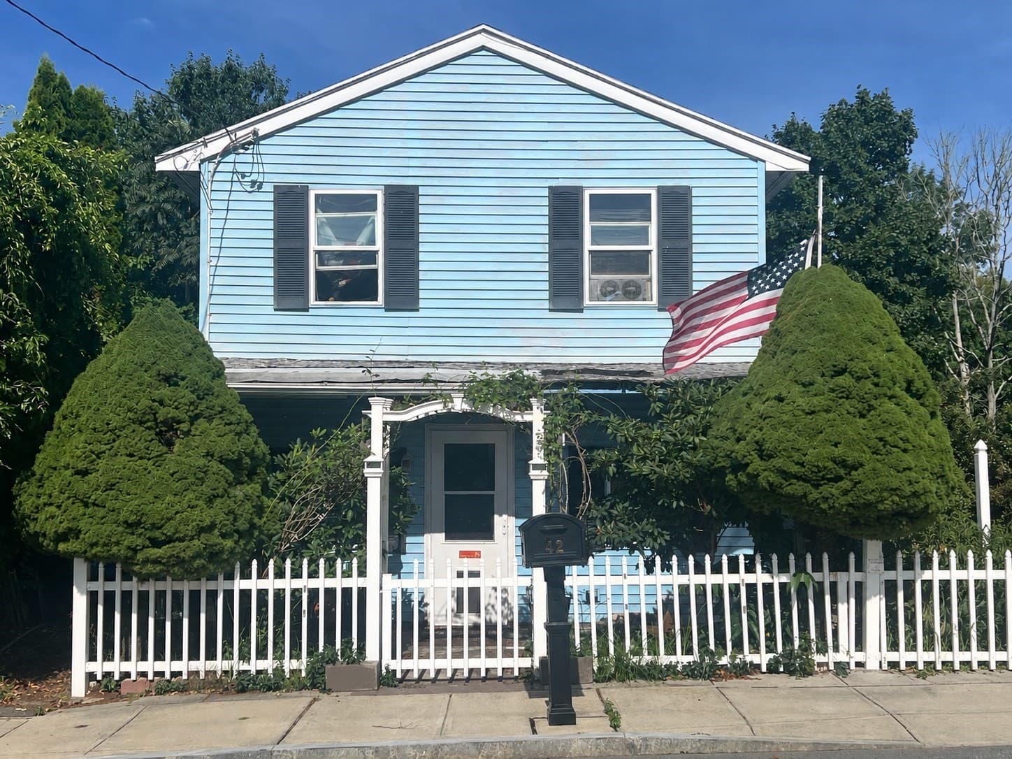 42 Milton St, Dartmouth MA 02748