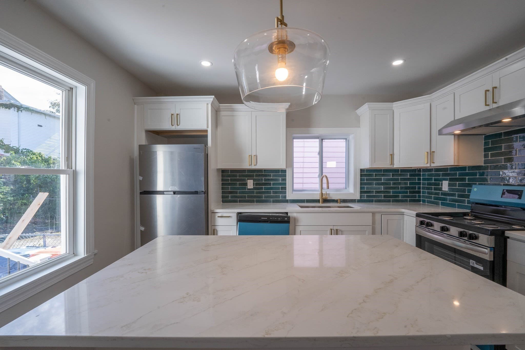 Single Family Residence at 148 Cedar St, New Bedford MA 02740, photo 9 of 22