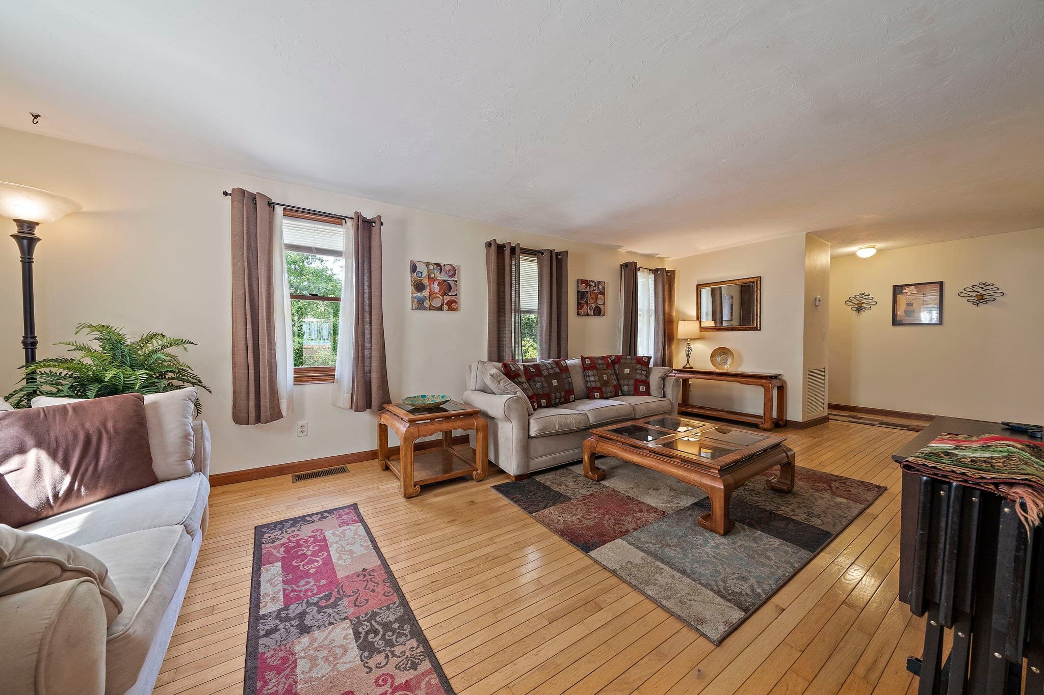 Single Family Residence at 2072 State Rd, Plymouth MA 02360, photo 10 of 42