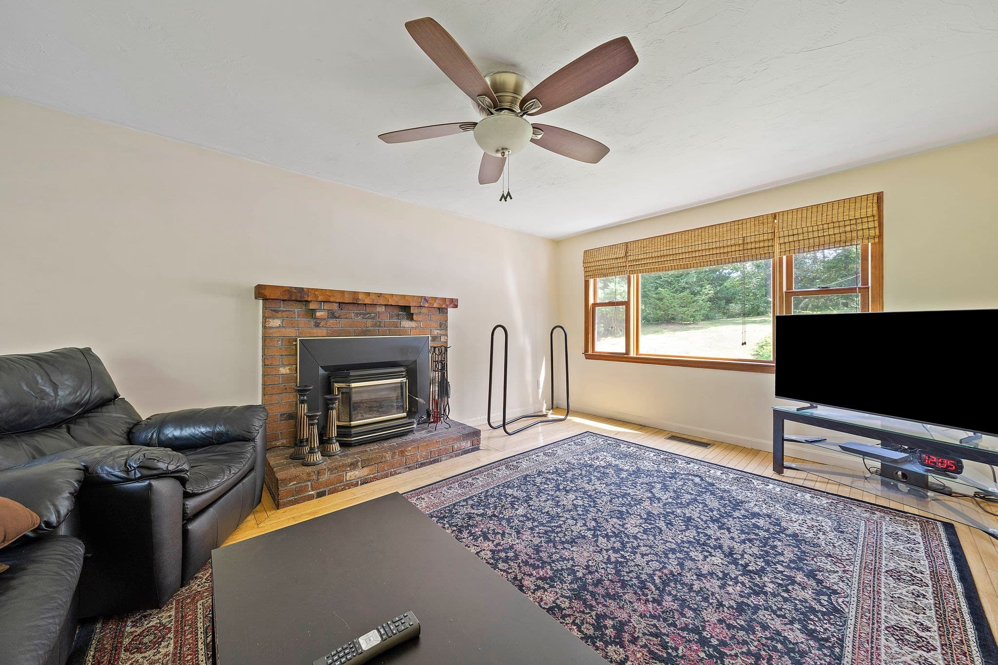 Single Family Residence at 2072 State Rd, Plymouth MA 02360, photo 14 of 42