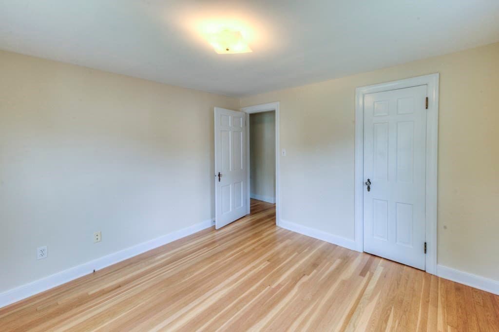 Single Family Residence at 27 Mayflower Circle, Worcester MA 01606, Worcester, photo 23 of 36